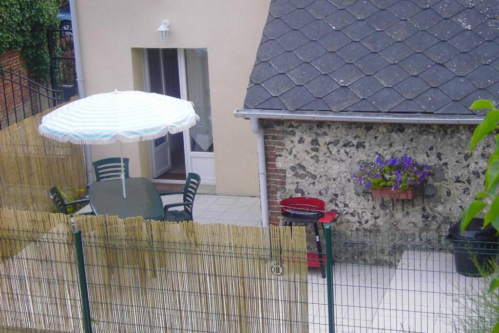 Maison Le Four A Chaux Криэль-сюр-Мер Экстерьер фото
